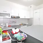 Apartament Slani San