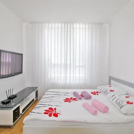 Slani San Apartament